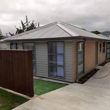 Entire House - Brand New 2 Bedroom House Lower Hutt Exterior foto