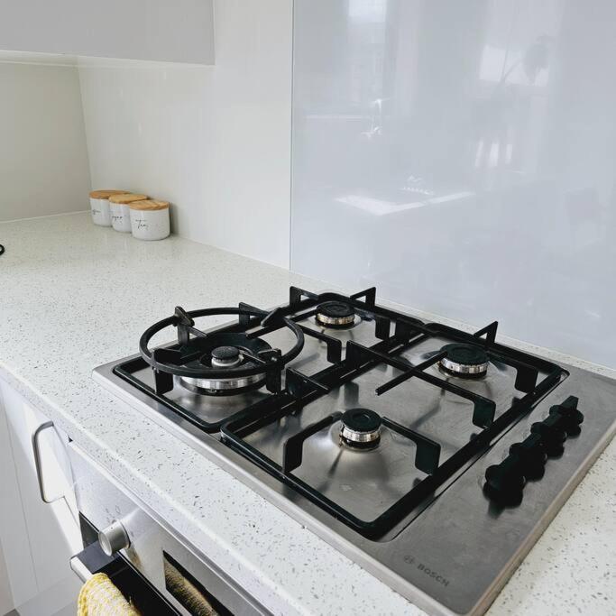Entire House - Brand New 2 Bedroom House Lower Hutt Exterior foto